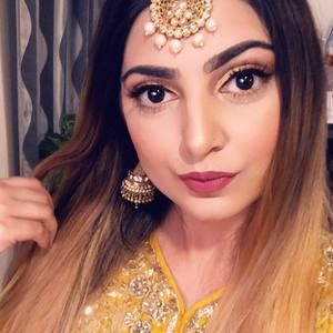 Meet your Posher, Nadia